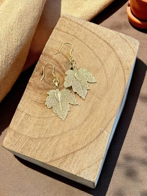 Oak Leaf Earring - Gold