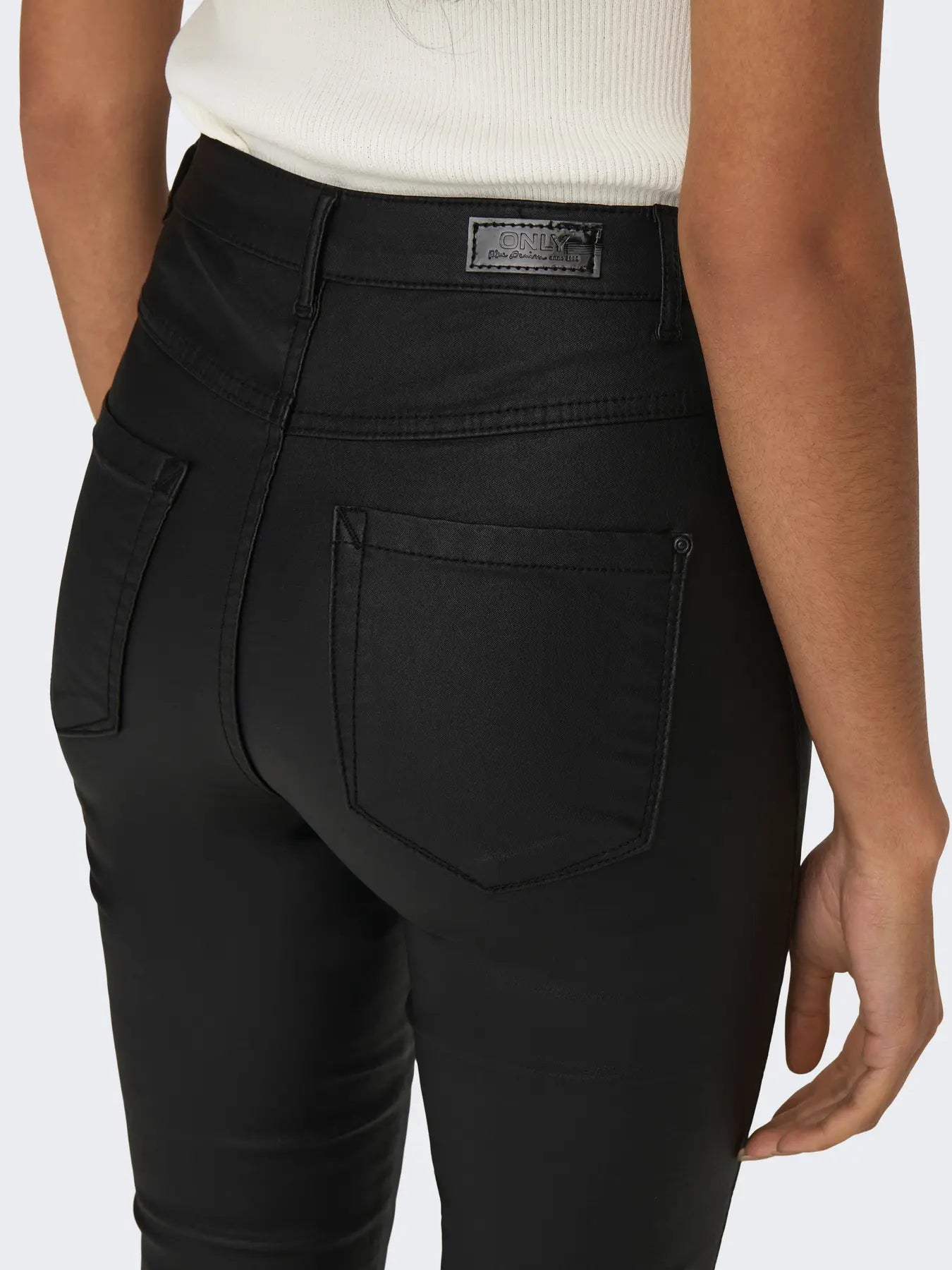 High Waist Leather Look Skinny Jeans - Black