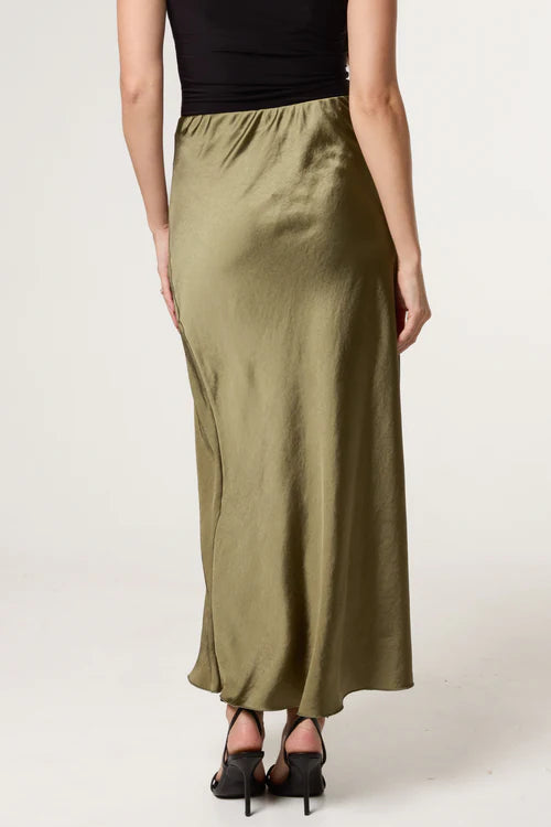 Slinky Midi Skirt - Soft Green
