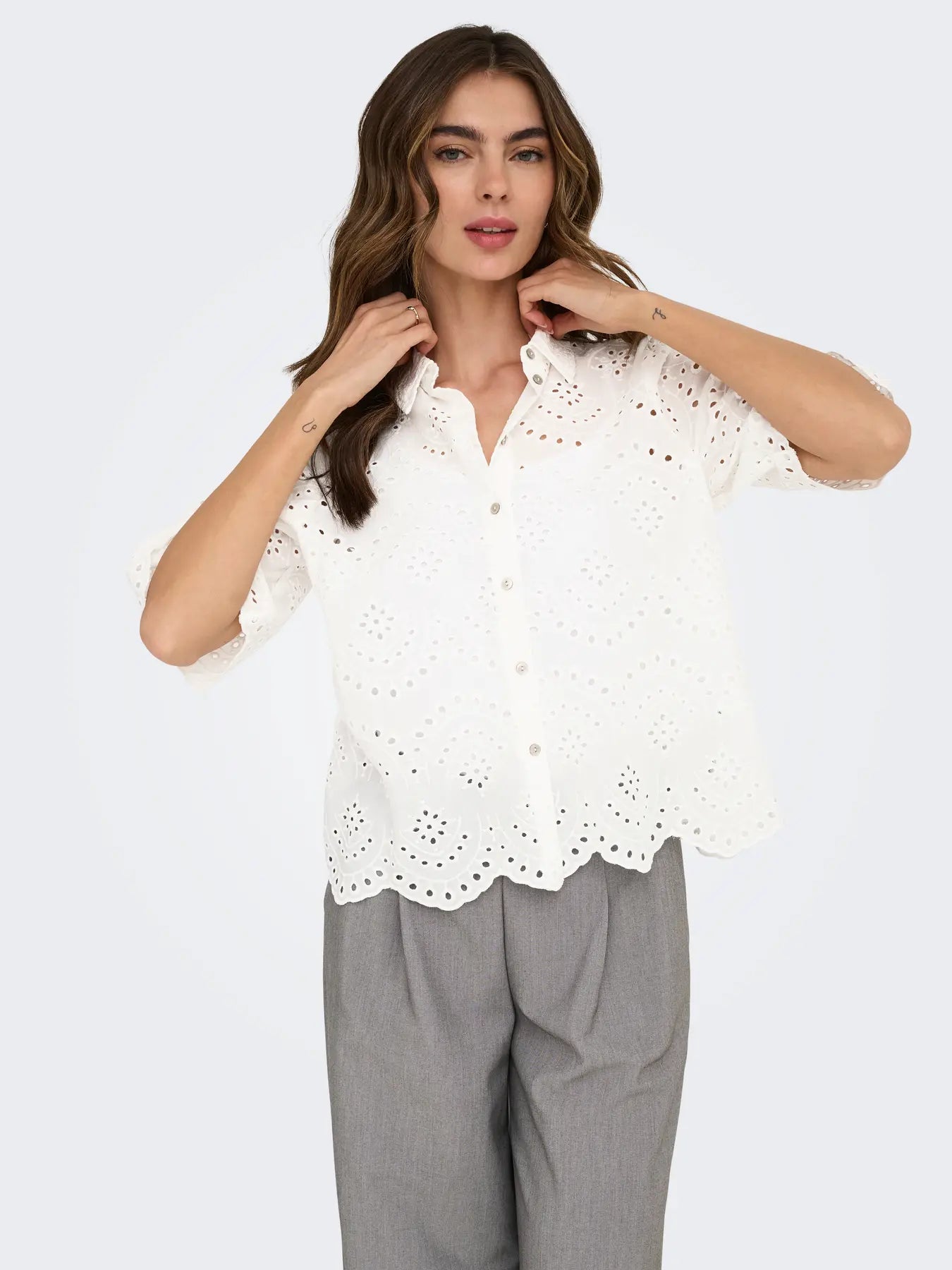 Broderie Anglaise Blouse - White