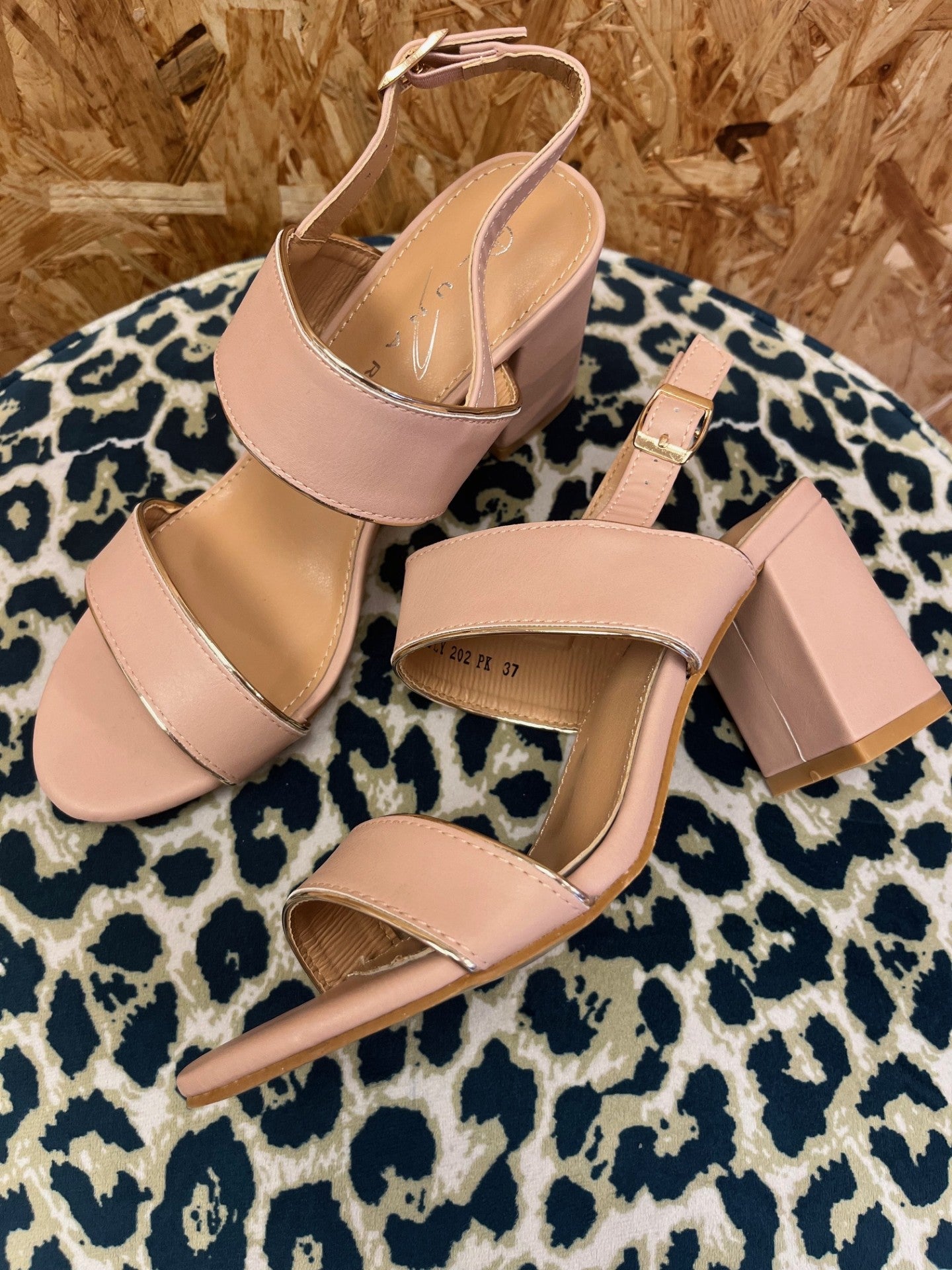 Becca block heels - Blush Pink with Gold trim