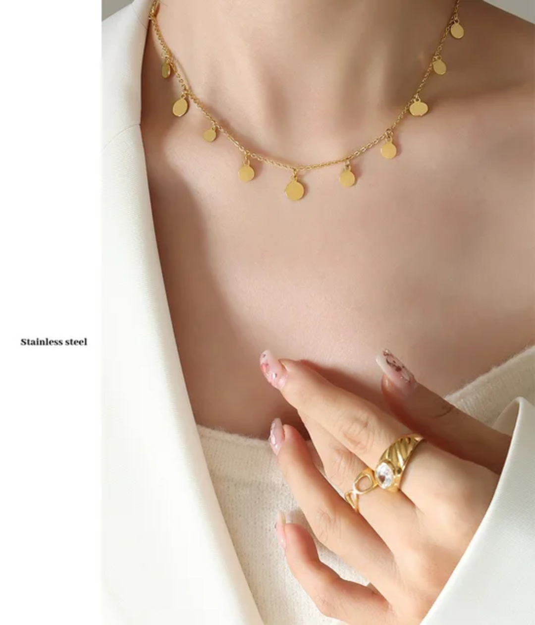 MG Single Gold Coin Short Necklace