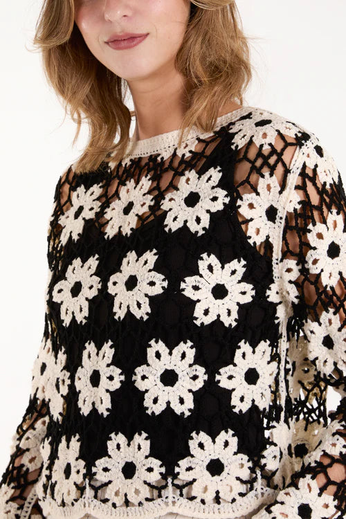 Floral Pattern Crochet Top - Black / Ivory