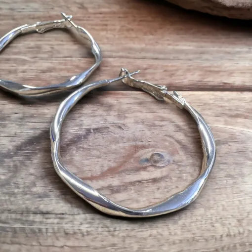 Twisted Hoop Earring - Silver