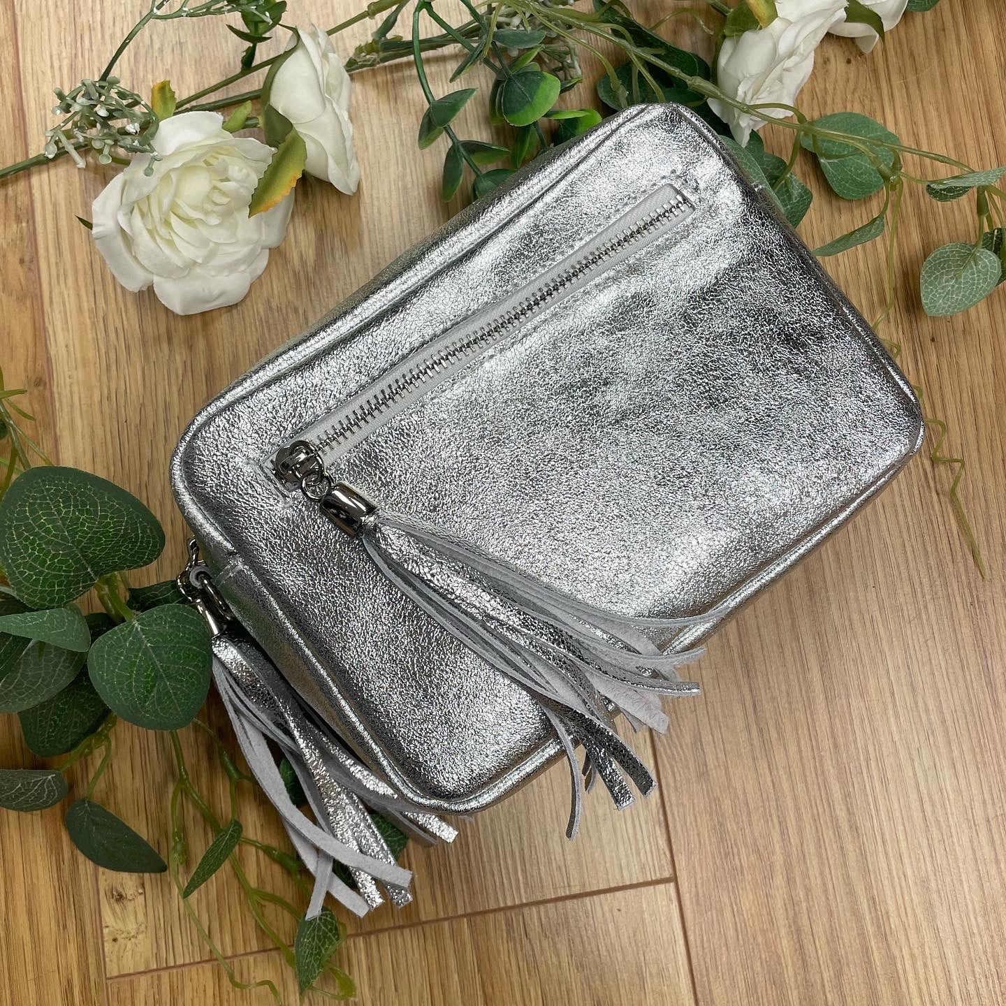 Isla Soft Leather Handbag - Metallic Silver