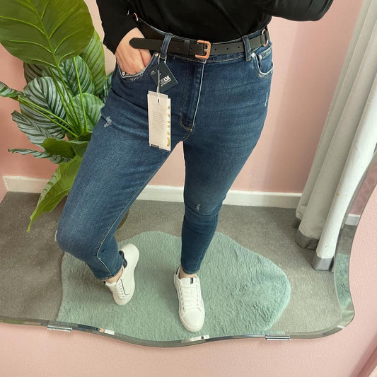 Mila High Waist Jeans