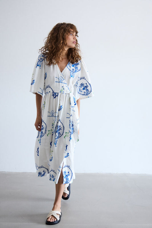 Lucy Midi Dress - White/Blue Print